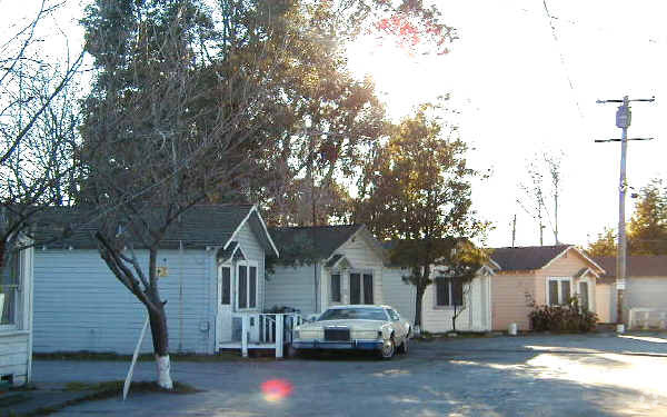 Primary Photo - Colgan Creek Cottages