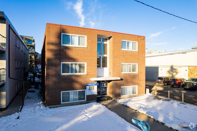 Building Photo - Massey House