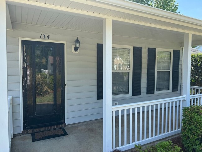 Building Photo - Age 55+ Community - Pet-friendly, 2 Bedroom, 1.5 Bath Home with Carolina Room in Murrells Inlet!