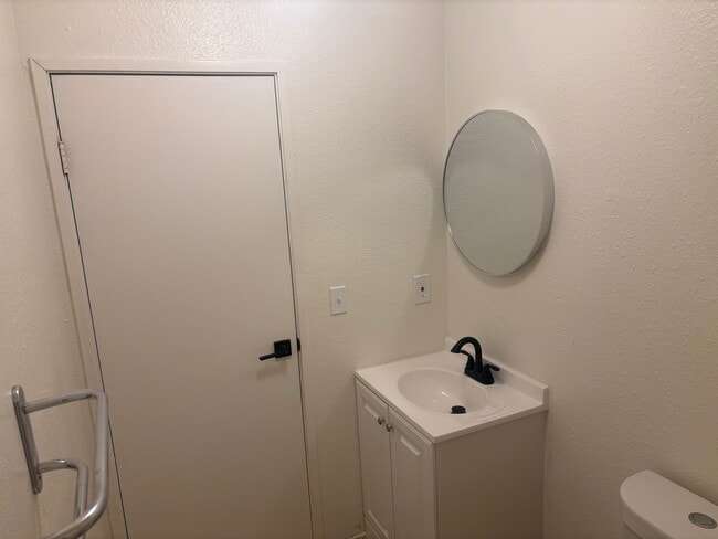 Foto del edificio - 1909 Gregory St