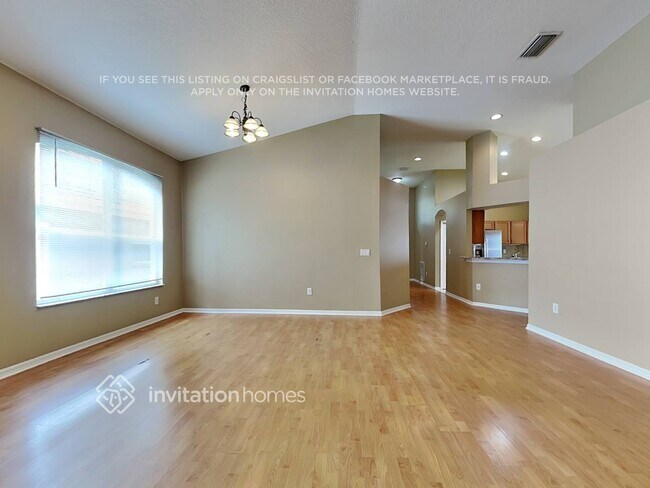 Building Photo - 16806 Hawkglen Pl
