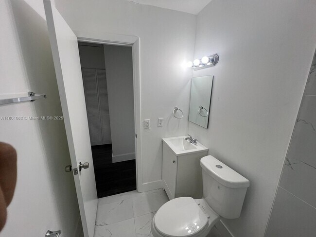 Foto del edificio - 3251 SW 56th Ave
