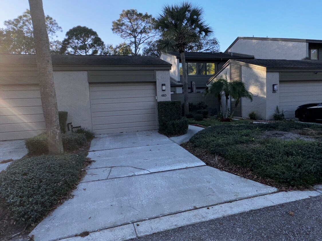 2 Bedroom one story Maitland Townhome with... House Rental in Fern