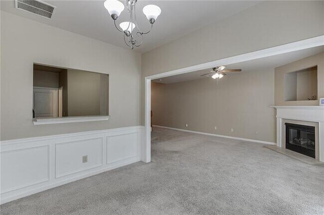 Foto del edificio - 314 Oakland Hills Way