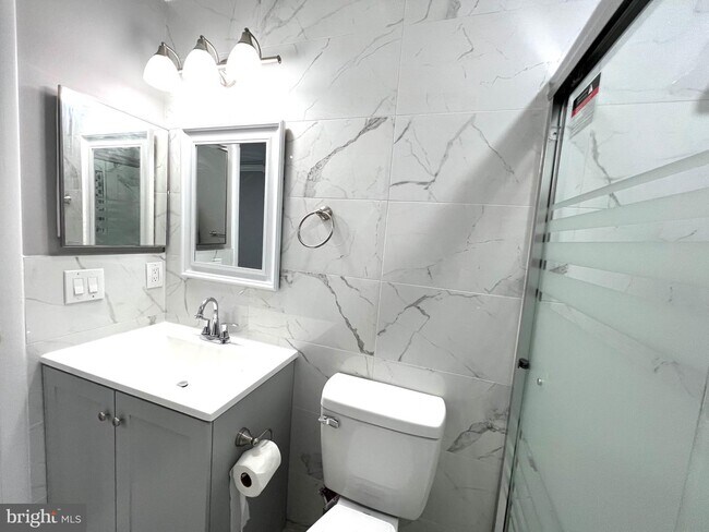 Building Photo - 609 Ravens Crest Dr