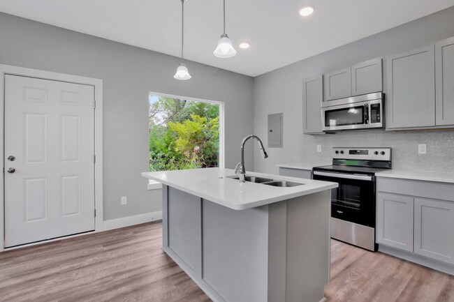 Foto del edificio - 4653 E 45th St N