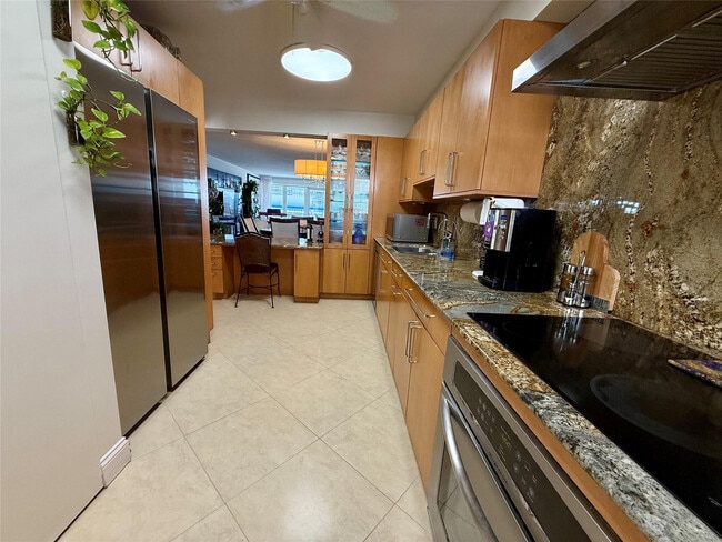 Building Photo - 4100 Galt Ocean Dr