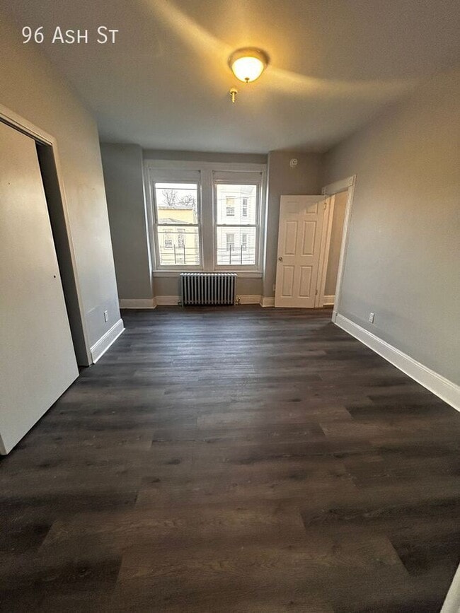 Photo - 96 Ash St Apartment