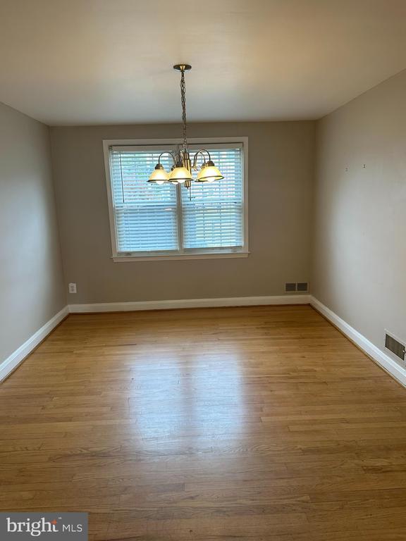 Foto del edificio - 1530 Cottage Ln