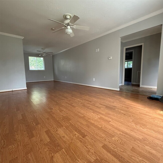 Building Photo - 509 Avondale Ln