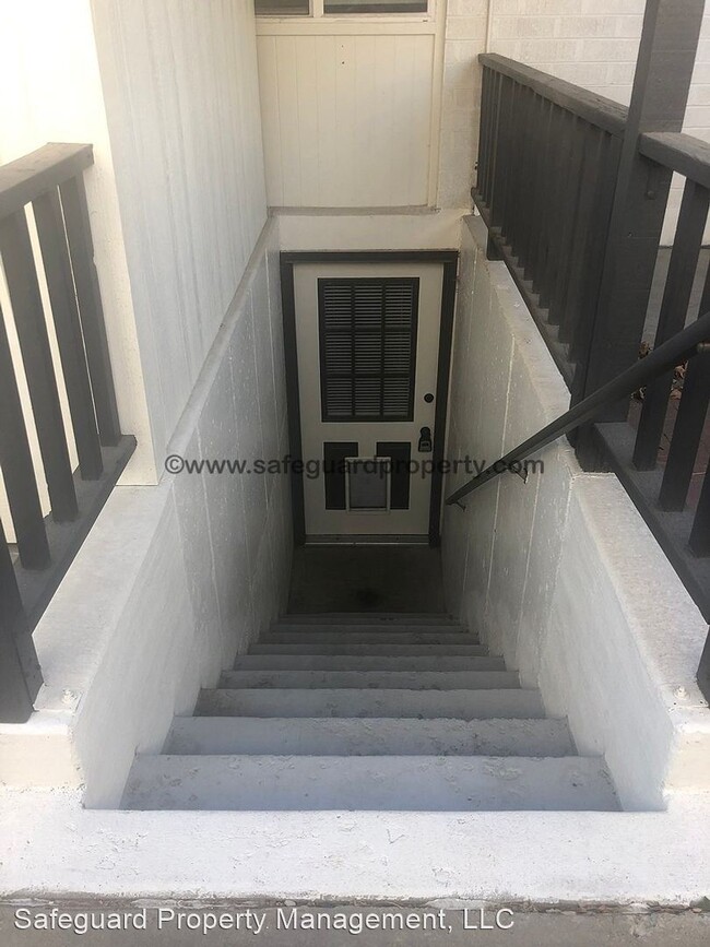 Building Photo - 2 br, 1 bath House - 1245 E. Sego Lily Drive