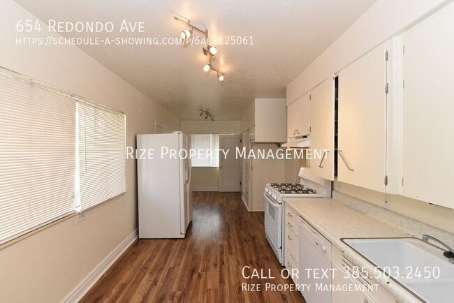 Building Photo - 654 E Redondo Ave