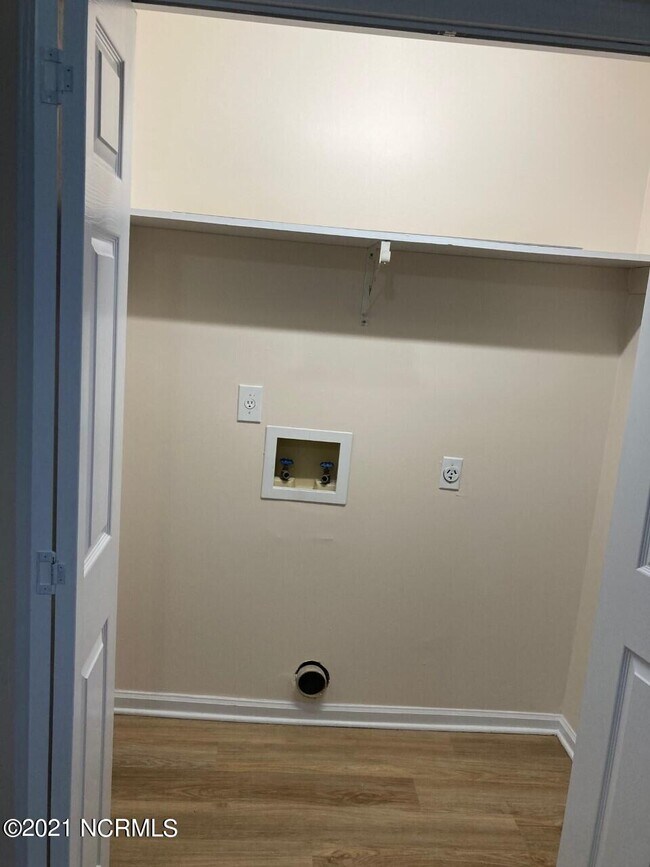 Foto del edificio - 1704 Wine Press Ct