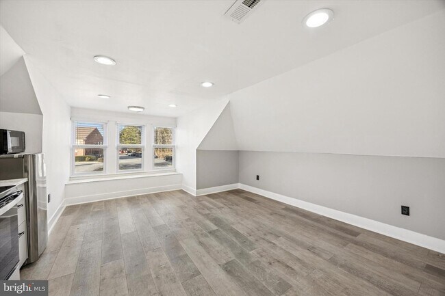 Foto del edificio - 844 West Chester Pike