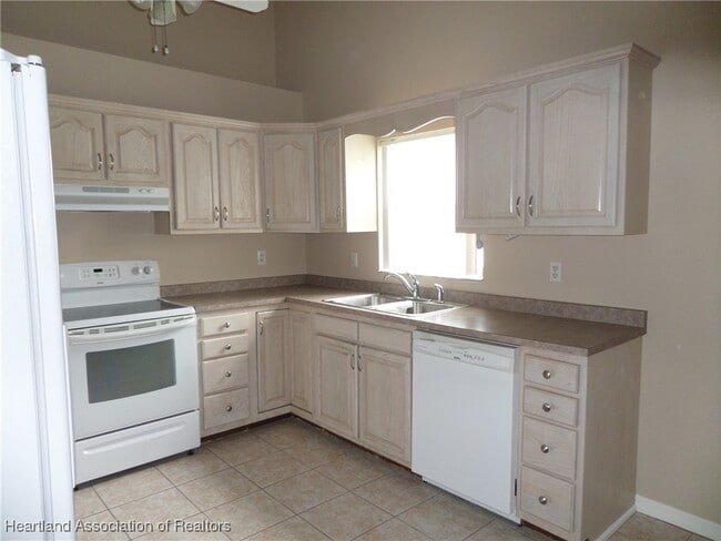 Foto del edificio - 3804 Sarria Ave