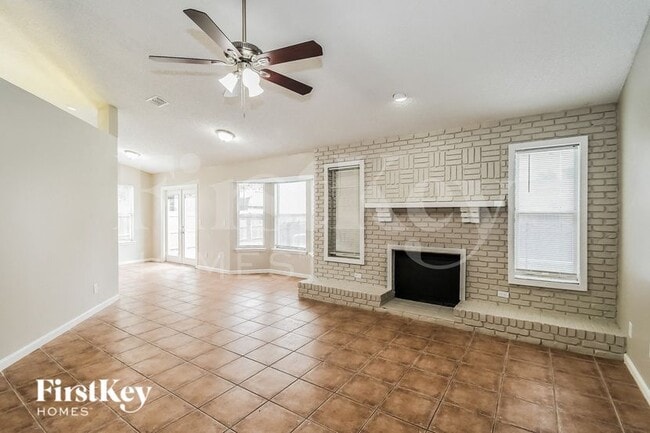 Foto del edificio - 8533 Moss Pointe Trail N