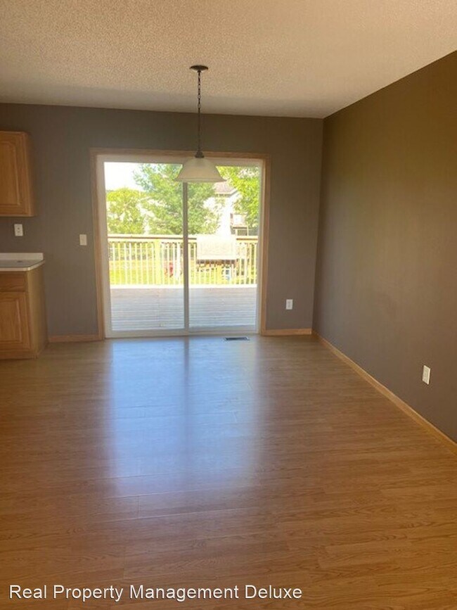 Building Photo - 4 br, 2 bath House - 15199 Warrior Ave