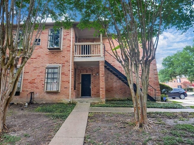 Photo - 2255 Braeswood Park Dr Apartment
