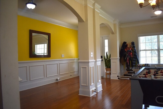 Foto del edificio - 2190 Harborview Dr