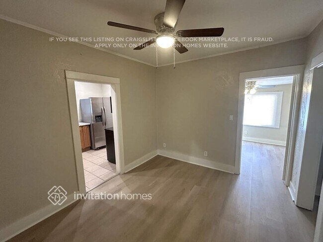 Foto del edificio - 4223 N 10th St