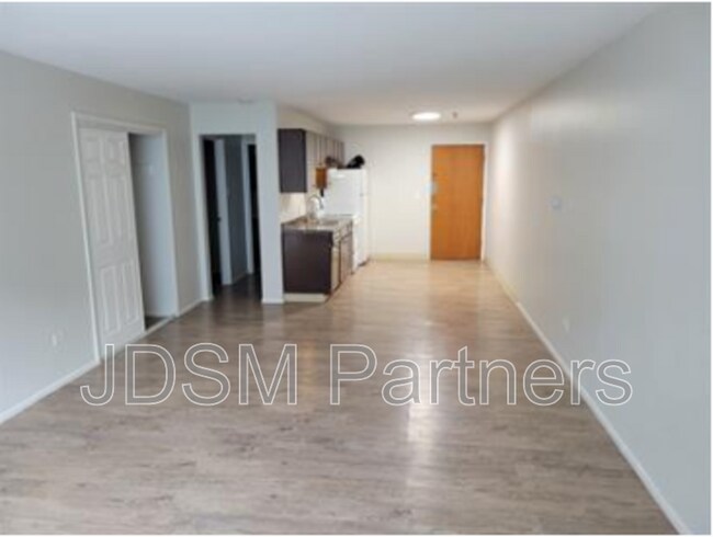 Foto del edificio - 5605 W Warren Ave