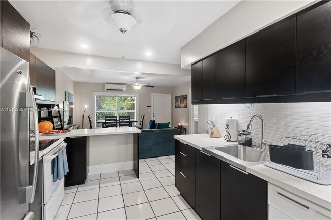 Foto del edificio - 1509 SW 25th St