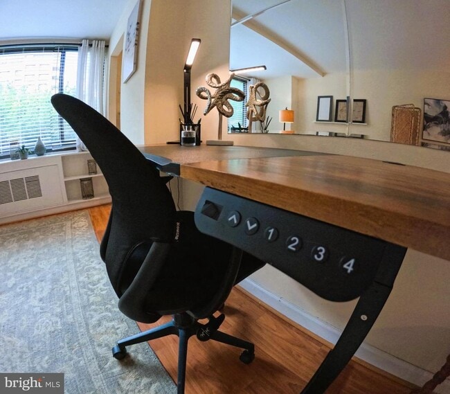 Foto del edificio - 1021 Arlington Blvd