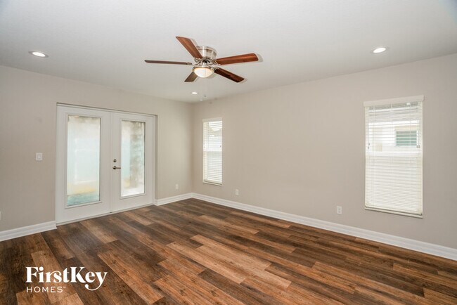 Foto del edificio - 6901 Jarvis Rd