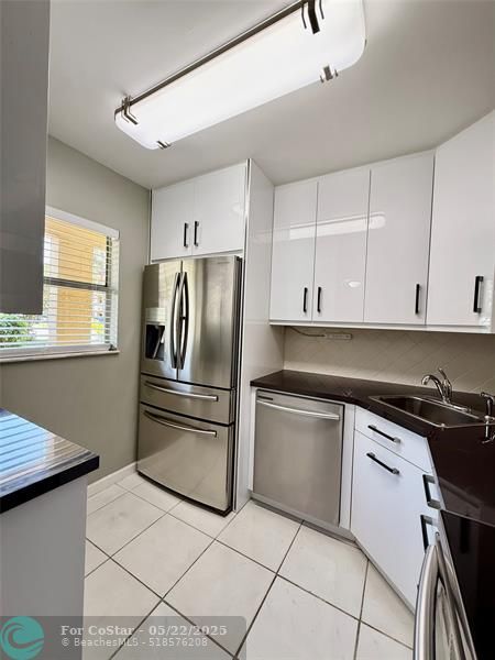 Foto del edificio - 3500 SW Natura Blvd