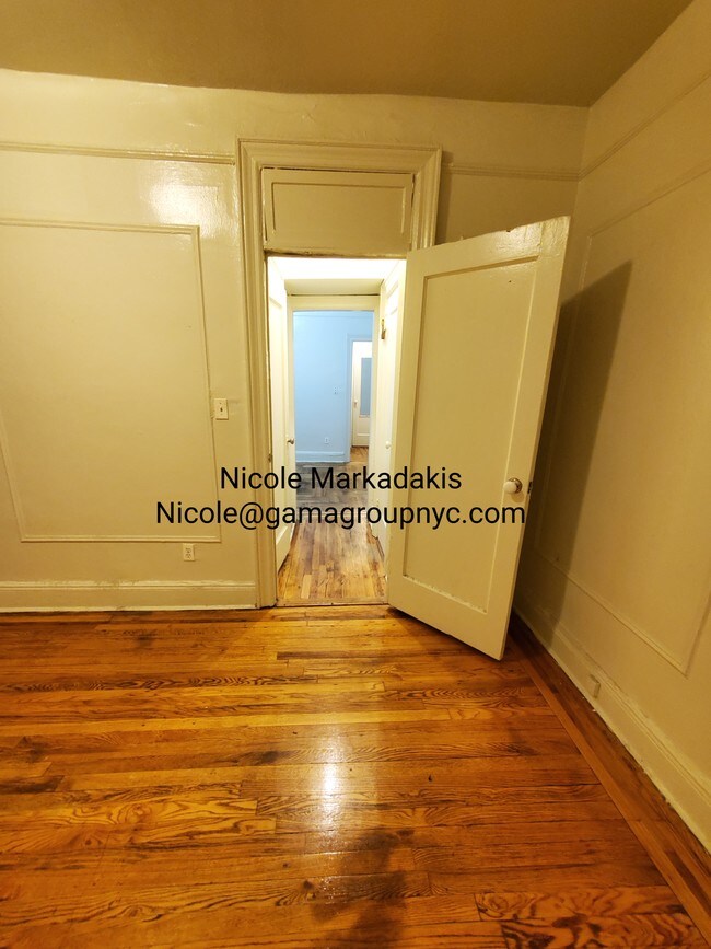 Foto del edificio - 1447 E 2nd St