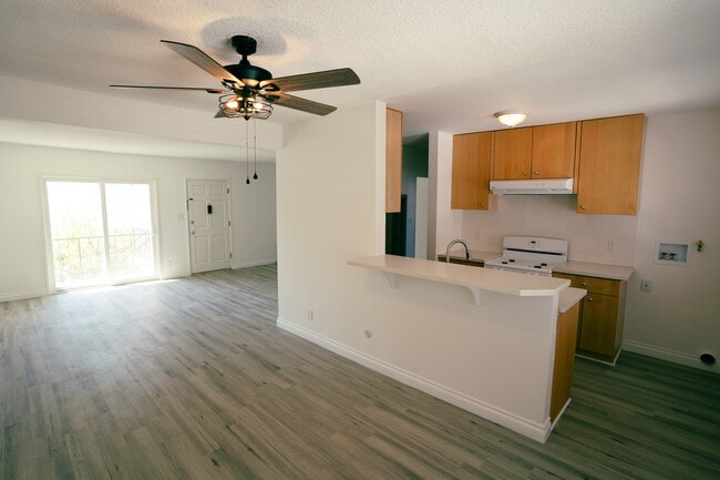 Building Photo - 4230 Gentry Ave