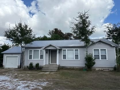 Building Photo - 1201 E 2nd Ct