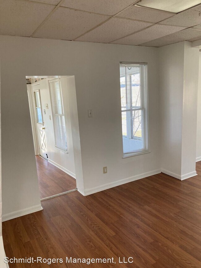 Foto del edificio - 3 br, 1 bath House - 114 E River Street #1