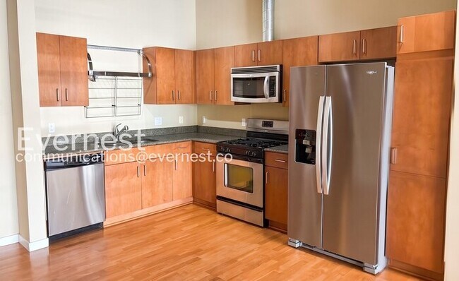 Foto del edificio - 3601 Arapahoe Ave