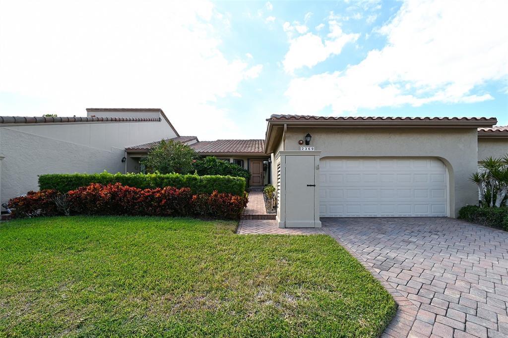 Foto principal - 2369 Harbour Oaks Dr