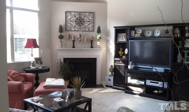 Foto del edificio - 341 Hammond Oak Ln