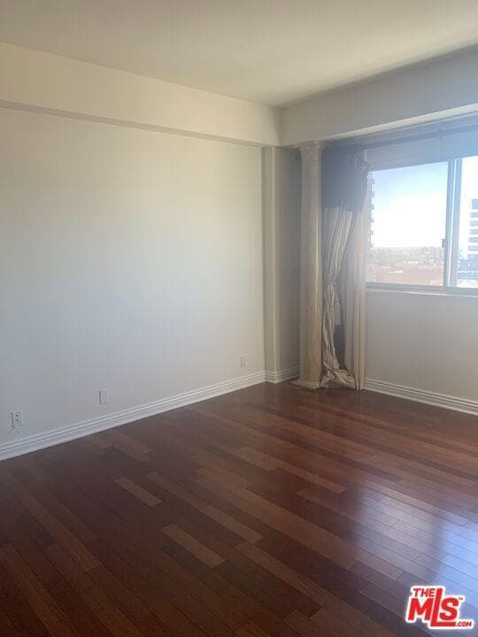 Foto del edificio - 10787 Wilshire Blvd