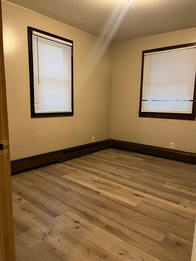 262 Indian Church Rd Unit Lower front house, Buffalo, NY 14210