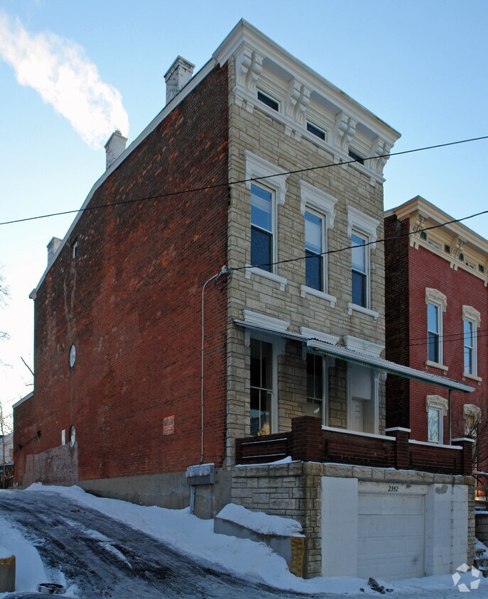 Building Photo - 2352 Wheeler St
