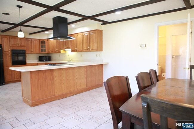 Building Photo - 2A Harvey Ave