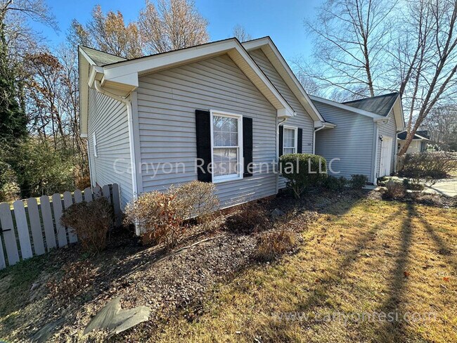 Foto del edificio - Beautiful 3b, ready to move in!