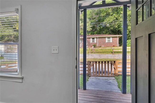 Foto del edificio - 845 Oak St NW