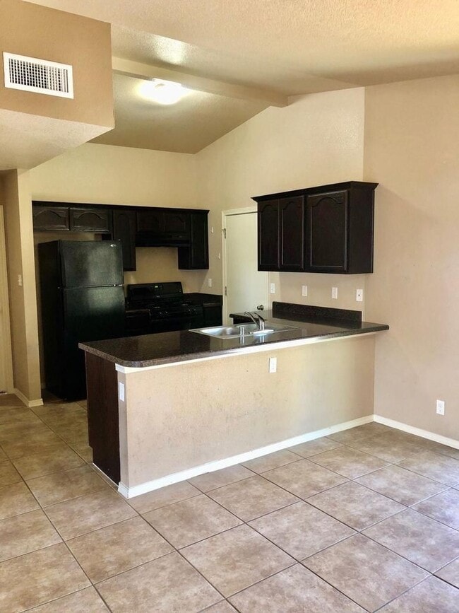 Building Photo - 12885 Hueco Mine Dr