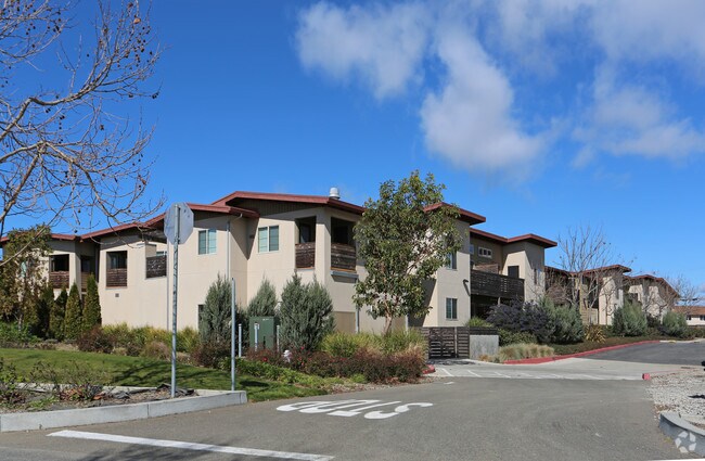 Building Photo - Shinsei Garden Apartments