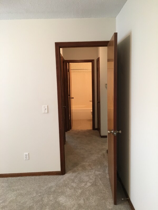 Foto del edificio - 488 60th St SE