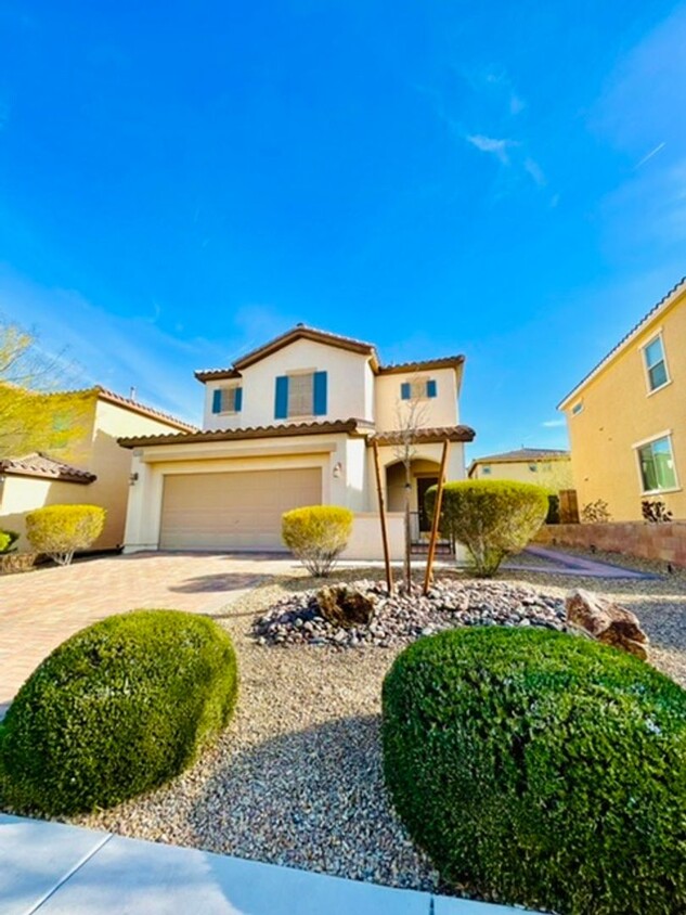 Primary Photo - Gorgeous 3 bed 2.5 bath in Guard Gated com...