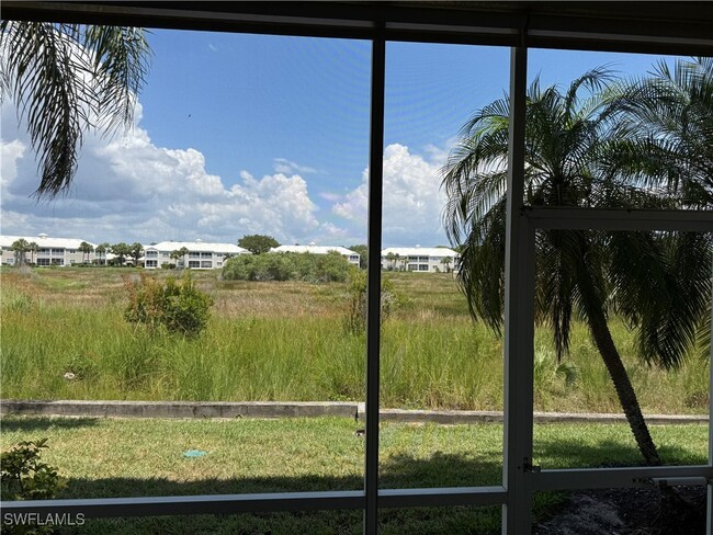 Building Photo - 1420 Sweetwater Cove