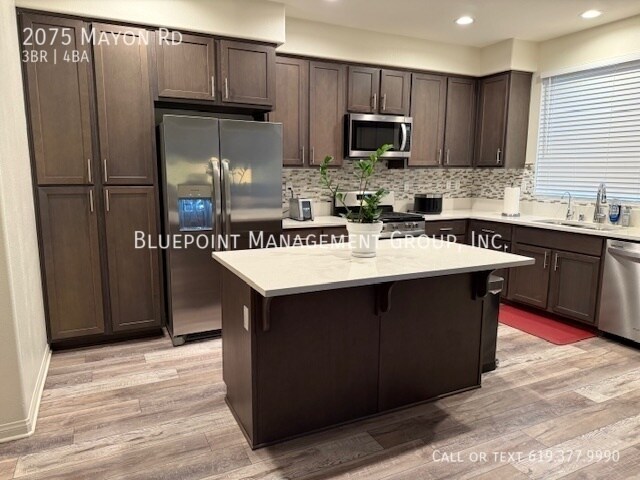 Foto del edificio - Beautiful Chula Vista Condo