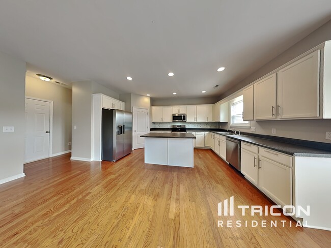 Foto del edificio - 527 W Saddletree Dr