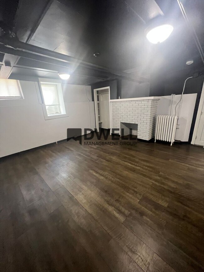 801 4th St NW Unit 4, Austin, MN 55912 Room for Rent in Austin, MN